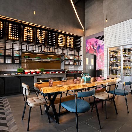 Moxy Bengaluru Airport Prestige Tech Cloud Hotel Devanahalli Eksteriør billede