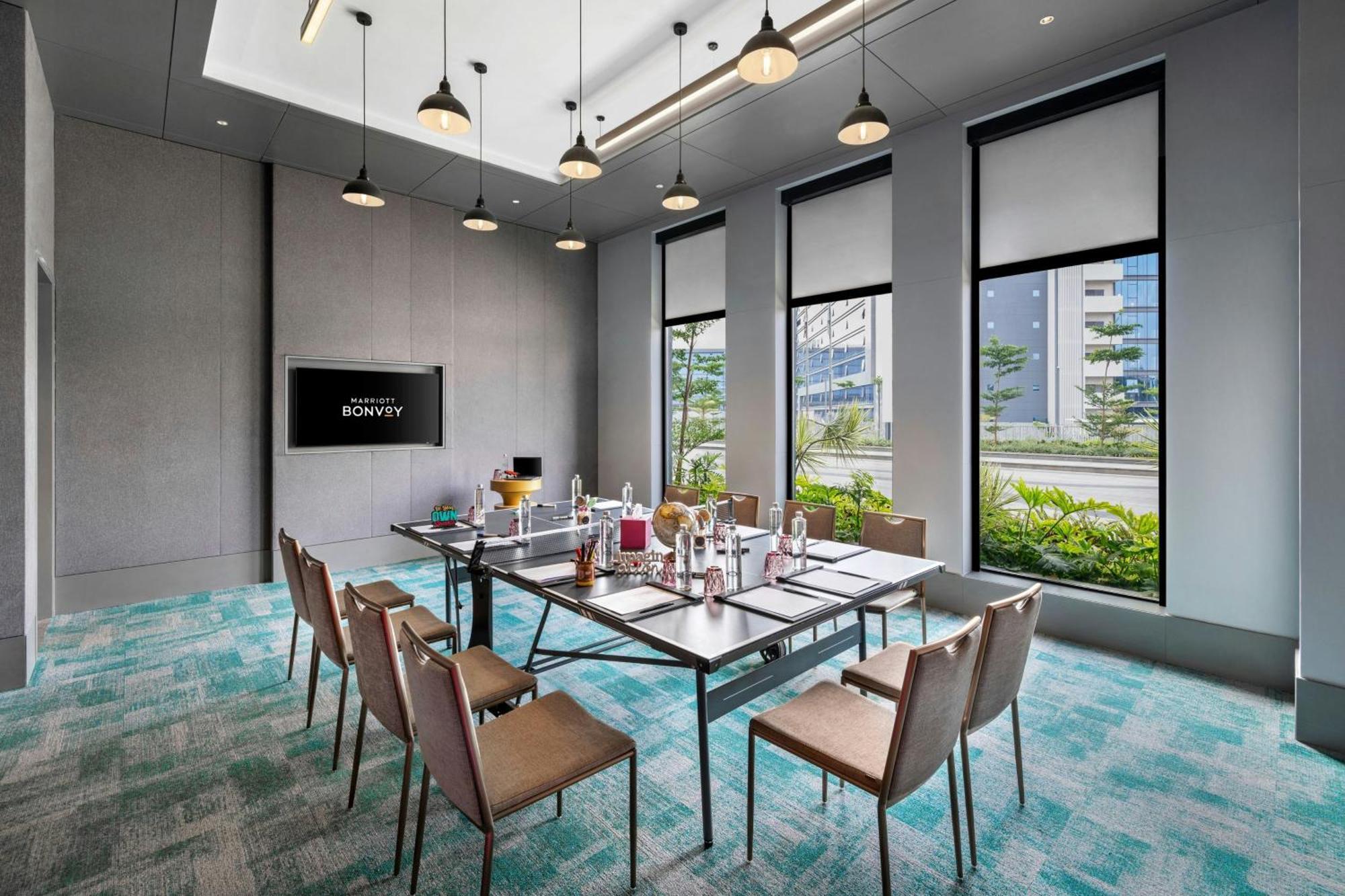 Moxy Bengaluru Airport Prestige Tech Cloud Hotel Devanahalli Eksteriør billede