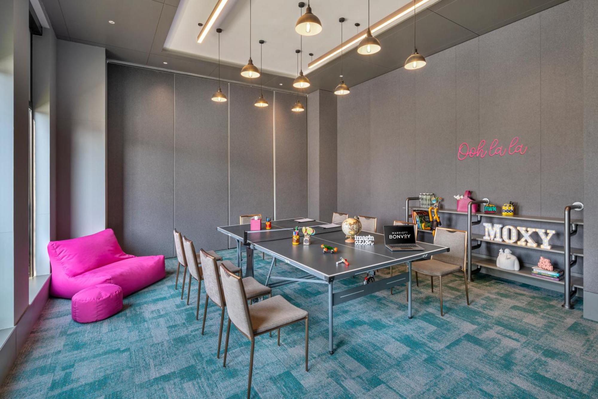 Moxy Bengaluru Airport Prestige Tech Cloud Hotel Devanahalli Eksteriør billede